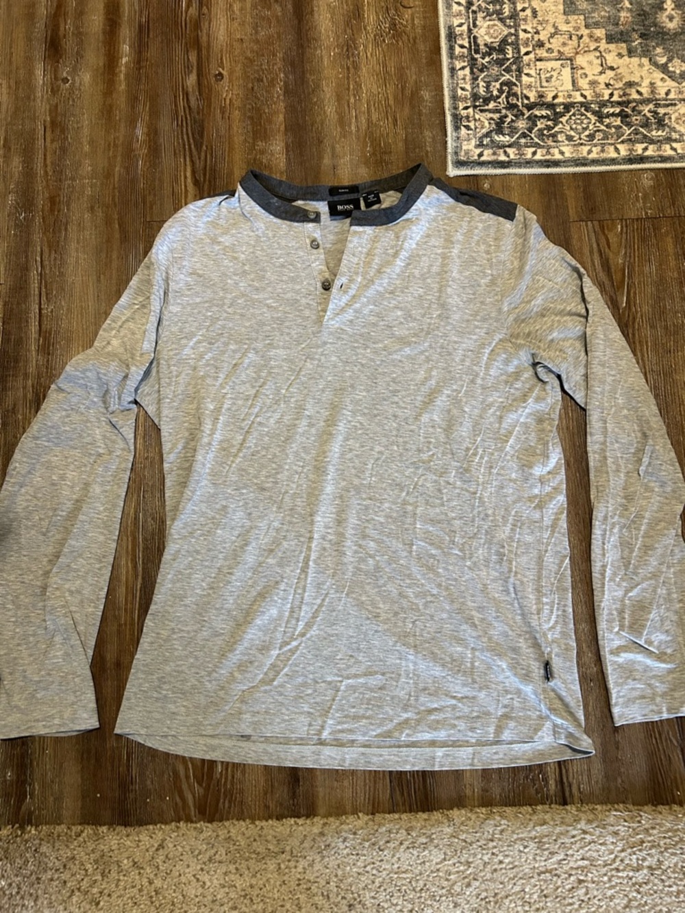 Men’s Boss Hugo Boss Light Grey Long Sleeve Henley Shirt size M